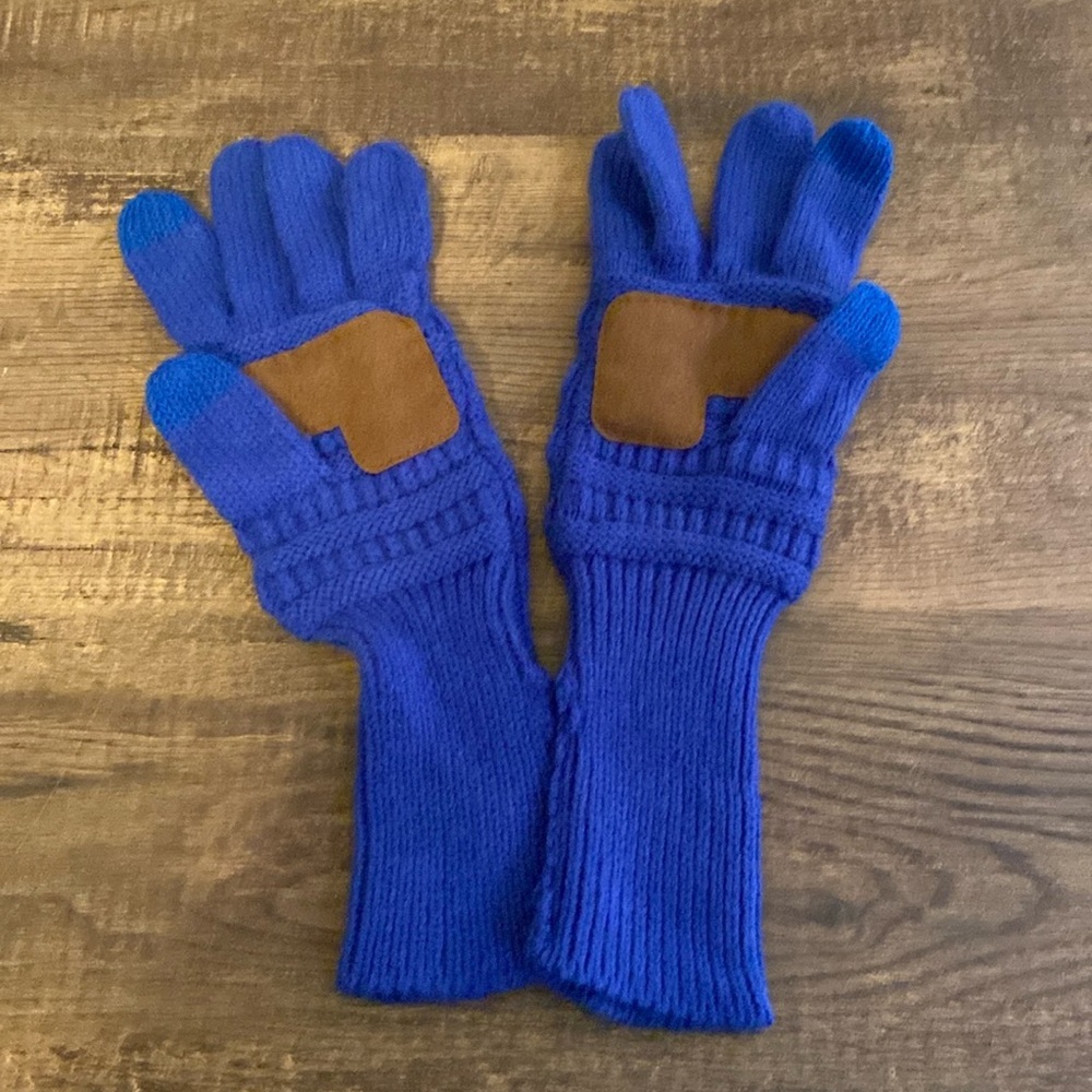 Royal blue knit gloves
